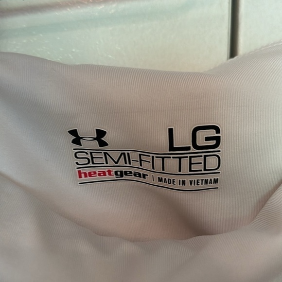 Under Armour skort with pocket - Picture 3 of 4